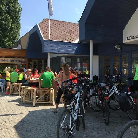Hostel Blue Bike Balatonszárszó